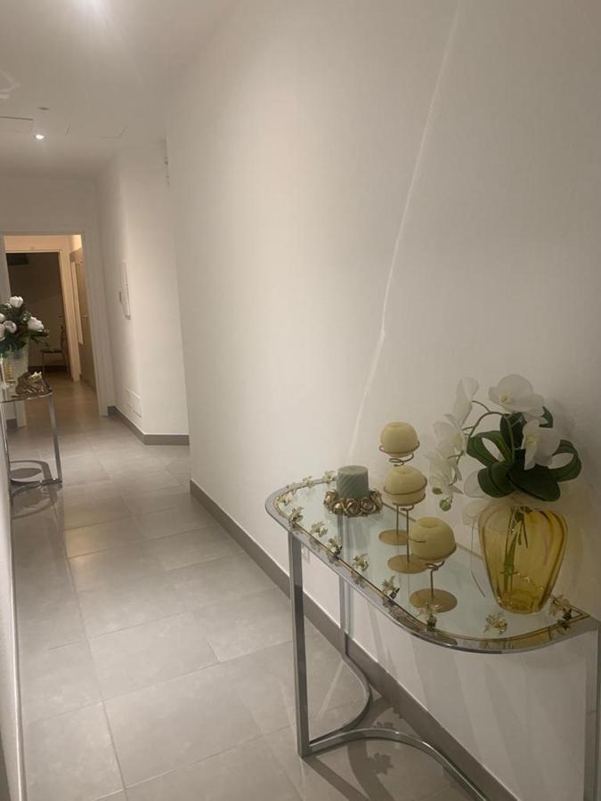 Hotel Lorena ตอสโกลาโน มาแดร์โน ภายนอก รูปภาพ